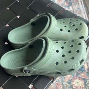 CROCS Classic Clogs in Light Green